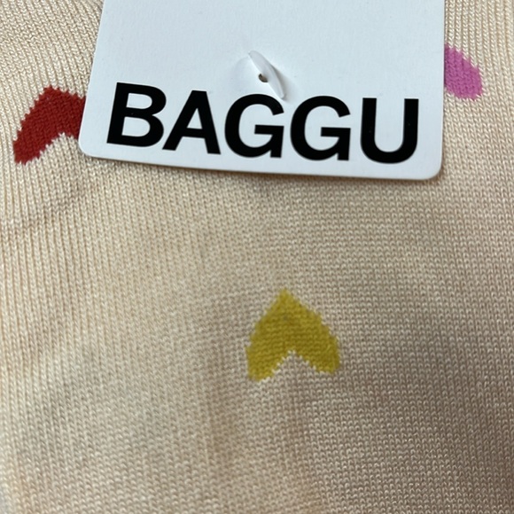 BAGGU Heart Cream Heart Pattern Socks - Picture 3 of 4